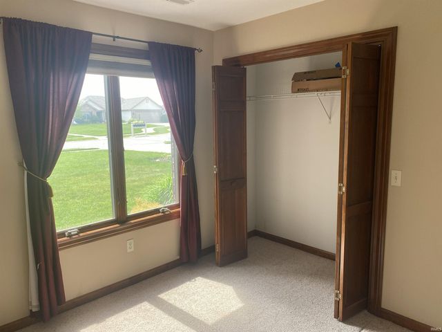 1534 Dunnagans Way, New Haven, IN 46774