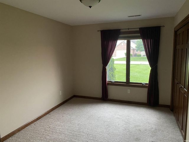 1534 Dunnagans Way, New Haven, IN 46774