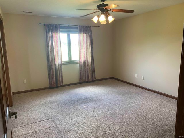 1534 Dunnagans Way, New Haven, IN 46774