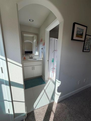 4610 Center Street, Houston, TX 77007