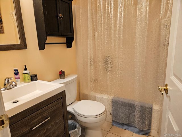 35 Maple Avenue, Chester, NY 10918