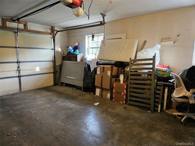 35 Maple Avenue, Chester, NY 10918