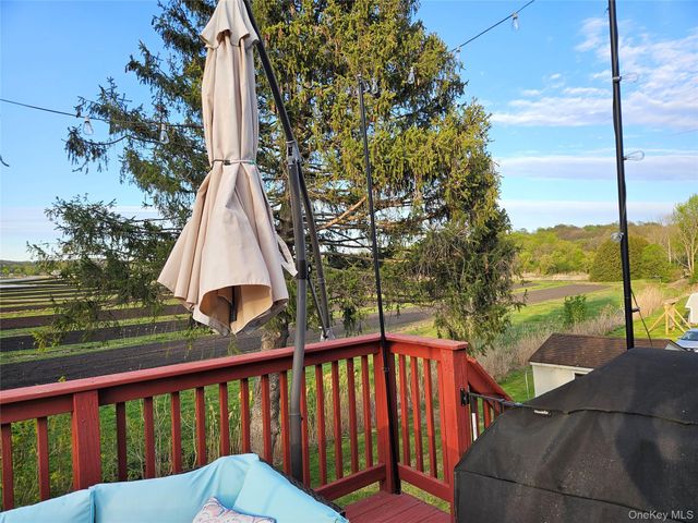 35 Maple Avenue, Chester, NY 10918