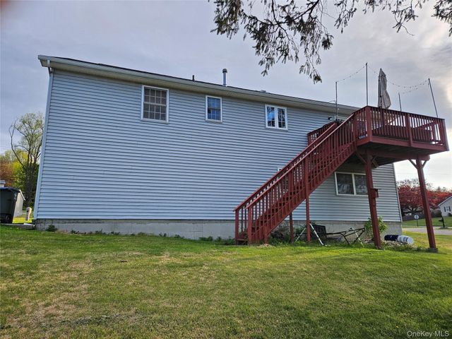 35 Maple Avenue, Chester, NY 10918
