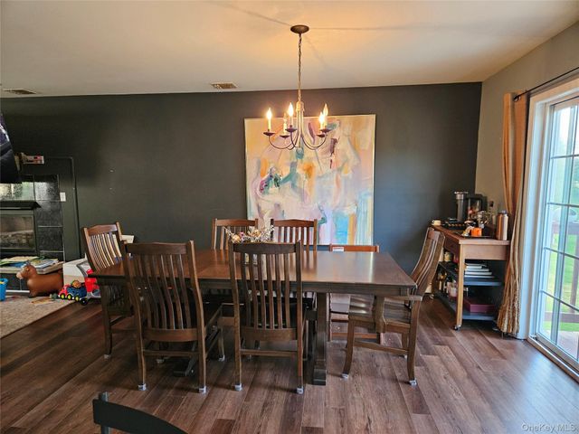 35 Maple Avenue, Chester, NY 10918