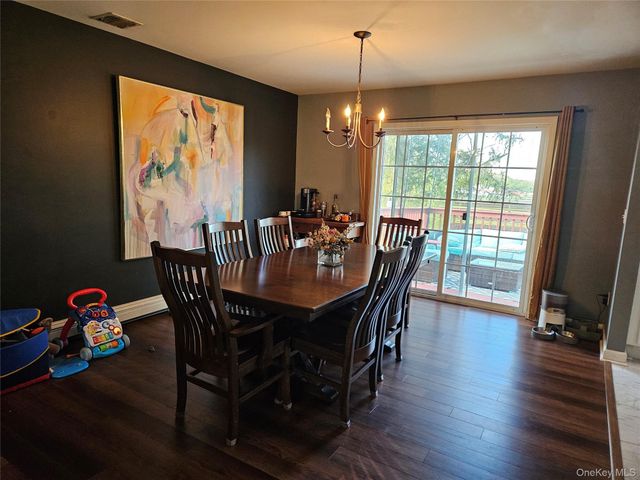 35 Maple Avenue, Chester, NY 10918