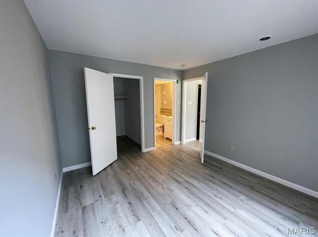 3725 Morganford Road, St Louis, MO 63116