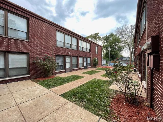 3725 Morganford Road, St Louis, MO 63116