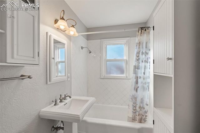 2506 N Corona Street, Colorado Springs, CO 80907