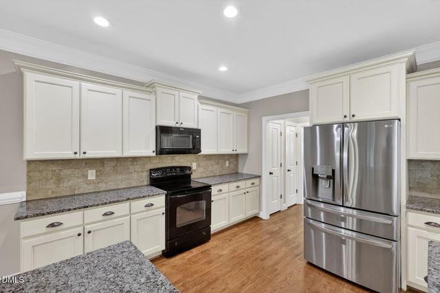 40 Larkspur Court, Youngsville, NC 27596