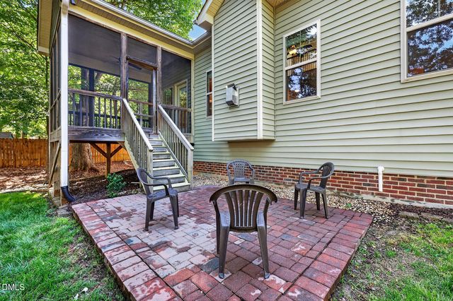 40 Larkspur Court, Youngsville, NC 27596