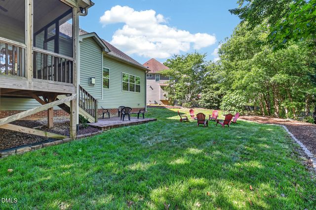 40 Larkspur Court, Youngsville, NC 27596