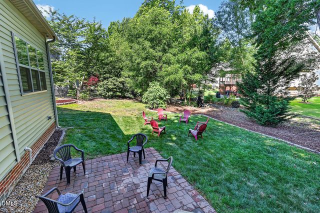 40 Larkspur Court, Youngsville, NC 27596