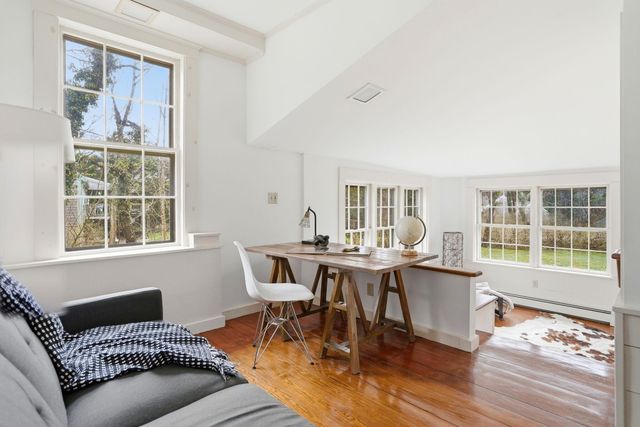 194 Center Street, Yarmouth Port, MA 02675