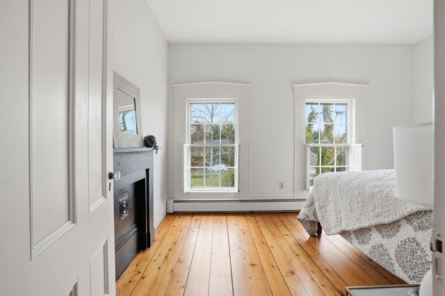 194 Center Street, Yarmouth Port, MA 02675