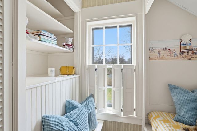 194 Center Street, Yarmouth Port, MA 02675