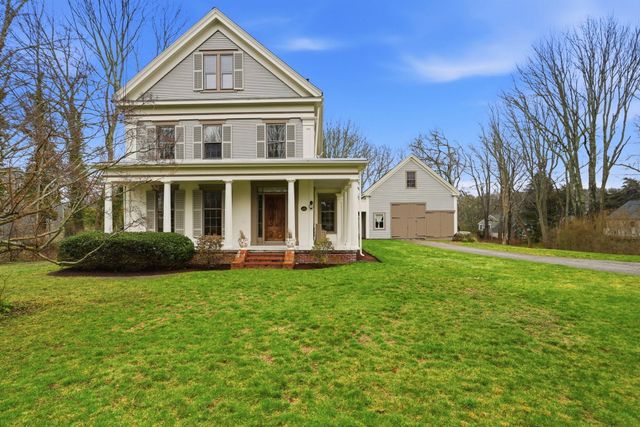 194 Center Street, Yarmouth Port, MA 02675