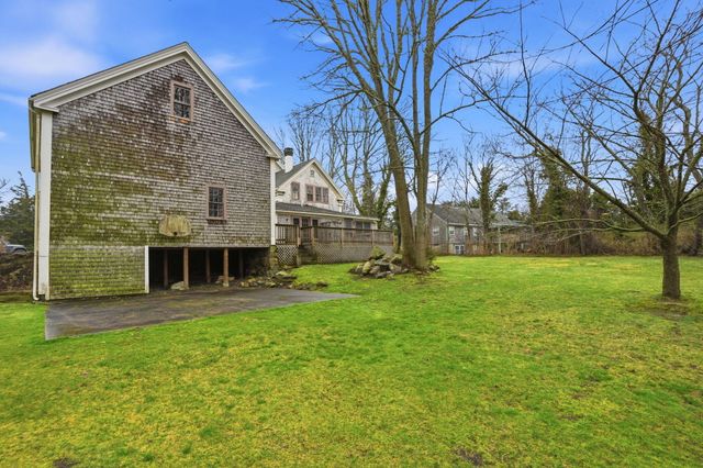 194 Center Street, Yarmouth Port, MA 02675