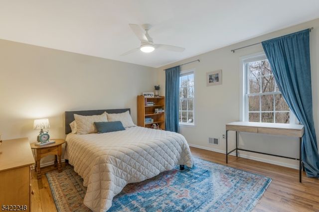 66 Grayrock Rd, Clinton Twp., NJ 08809