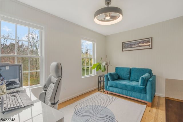 66 Grayrock Rd, Clinton Twp., NJ 08809