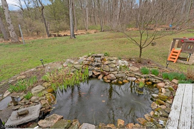 66 Grayrock Rd, Clinton Twp., NJ 08809