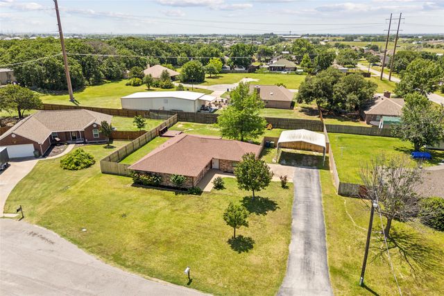 11 Woodhaven Court, Krugerville, TX 76227