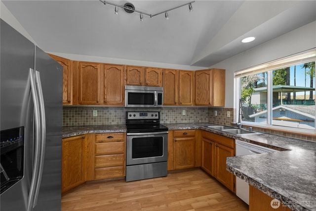 1426 Wingwood Place, Shelton, WA 98584