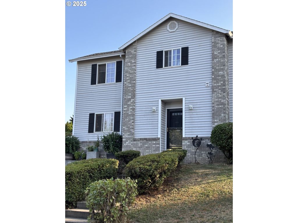 22146 Sw LITTLE JOHN Ter, Sherwood, OR 97140