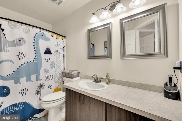 5007 DAMSELFISH CT, Waldorf, MD 20603