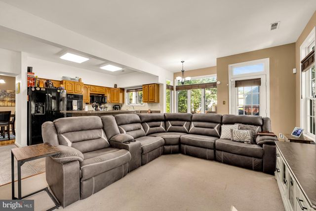5007 DAMSELFISH CT, Waldorf, MD 20603