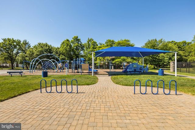 5007 DAMSELFISH CT, Waldorf, MD 20603