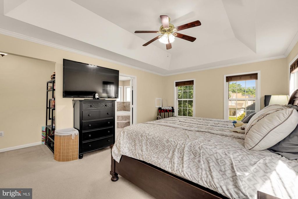 Image 24 of property listing at 5007 DAMSELFISH CT, Waldorf, MD 20603