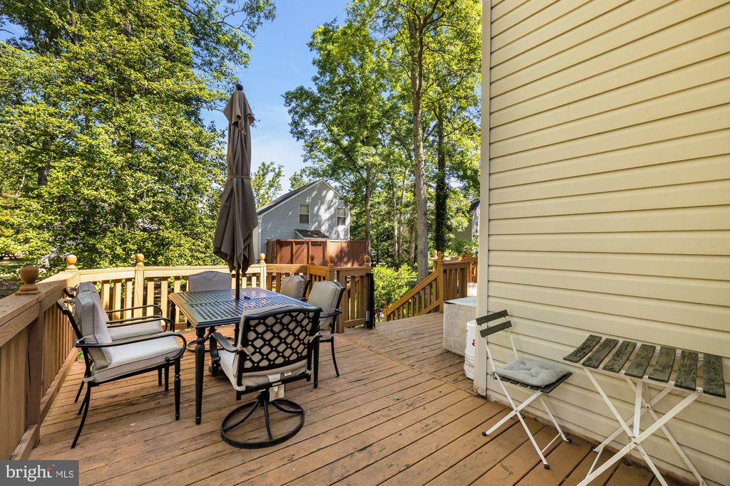 Image 40 of property listing at 5007 DAMSELFISH CT, Waldorf, MD 20603