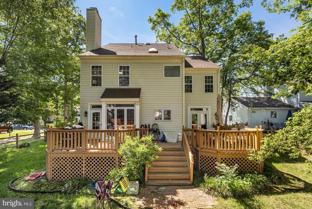 Image 42 of property listing at 5007 DAMSELFISH CT, Waldorf, MD 20603