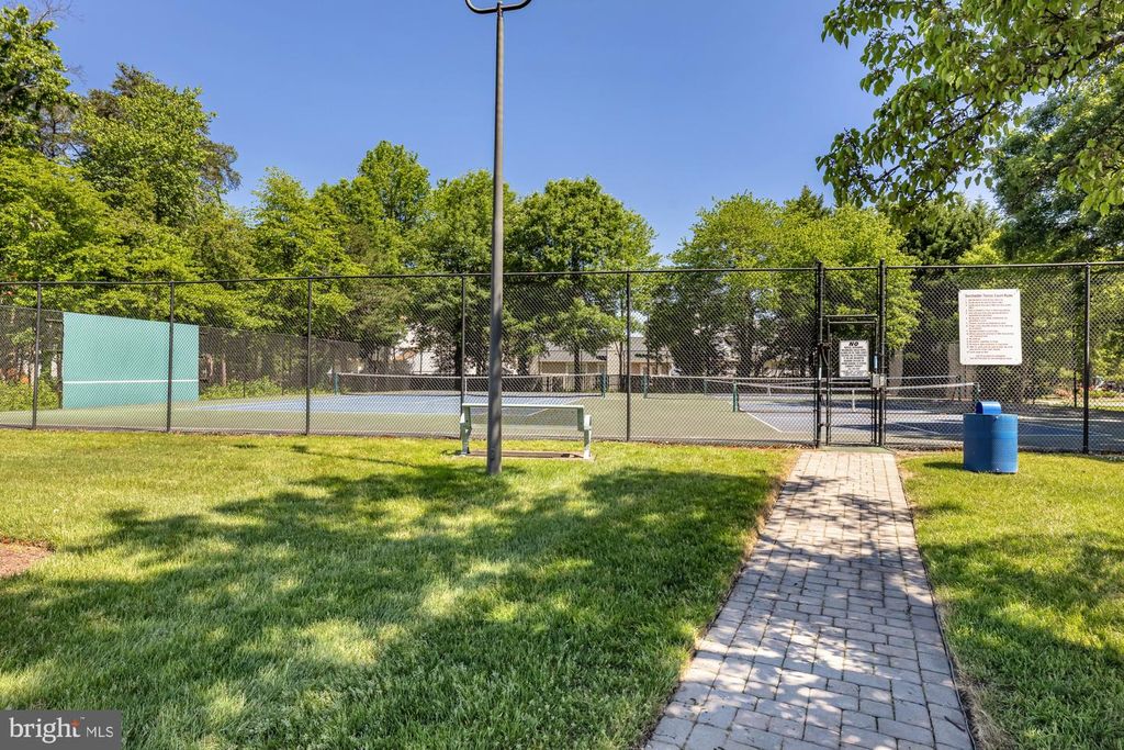 Image 47 of property listing at 5007 DAMSELFISH CT, Waldorf, MD 20603