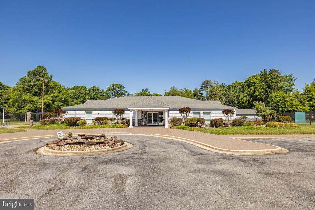 Image 50 of property listing at 5007 DAMSELFISH CT, Waldorf, MD 20603
