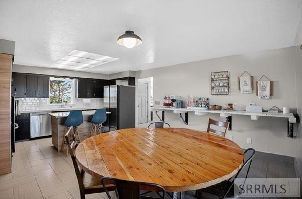 Image 10 of property listing at 3929 Rast Road, American Falls, ID 83211