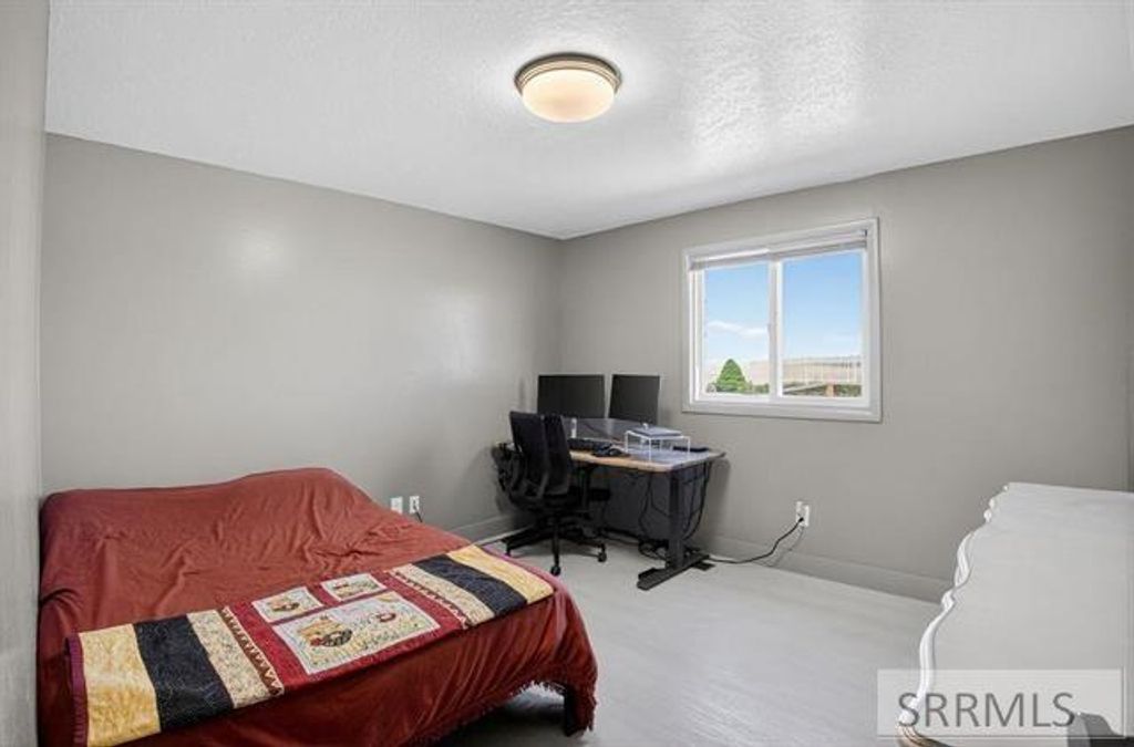 Image 13 of property listing at 3929 Rast Road, American Falls, ID 83211