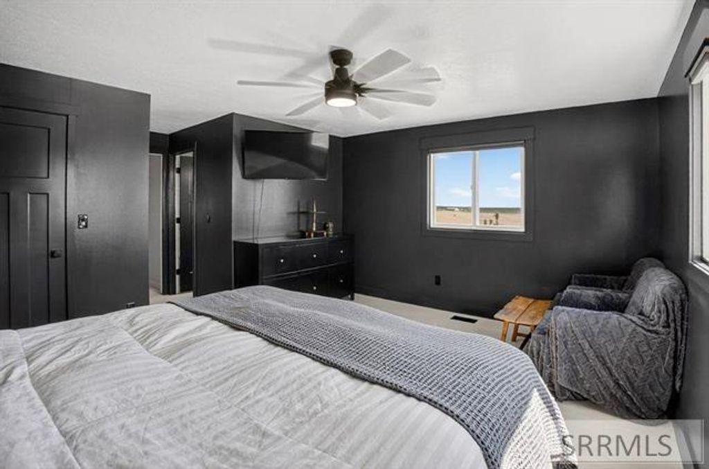 Image 18 of property listing at 3929 Rast Road, American Falls, ID 83211