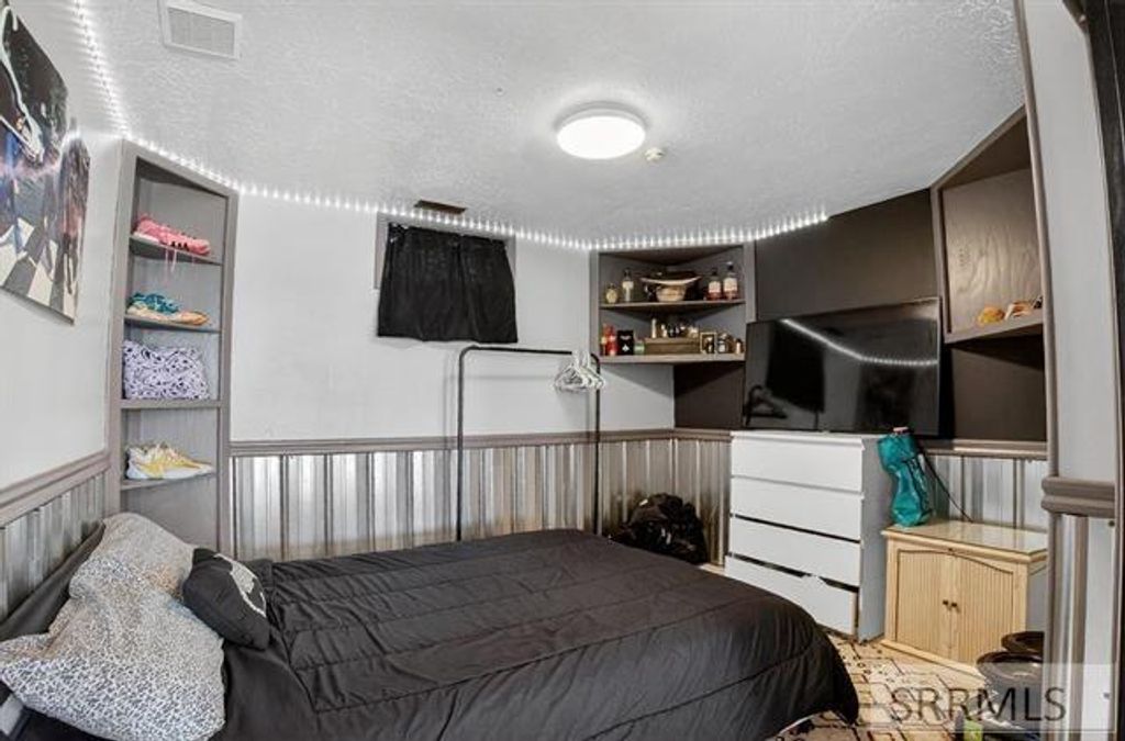 Image 26 of property listing at 3929 Rast Road, American Falls, ID 83211