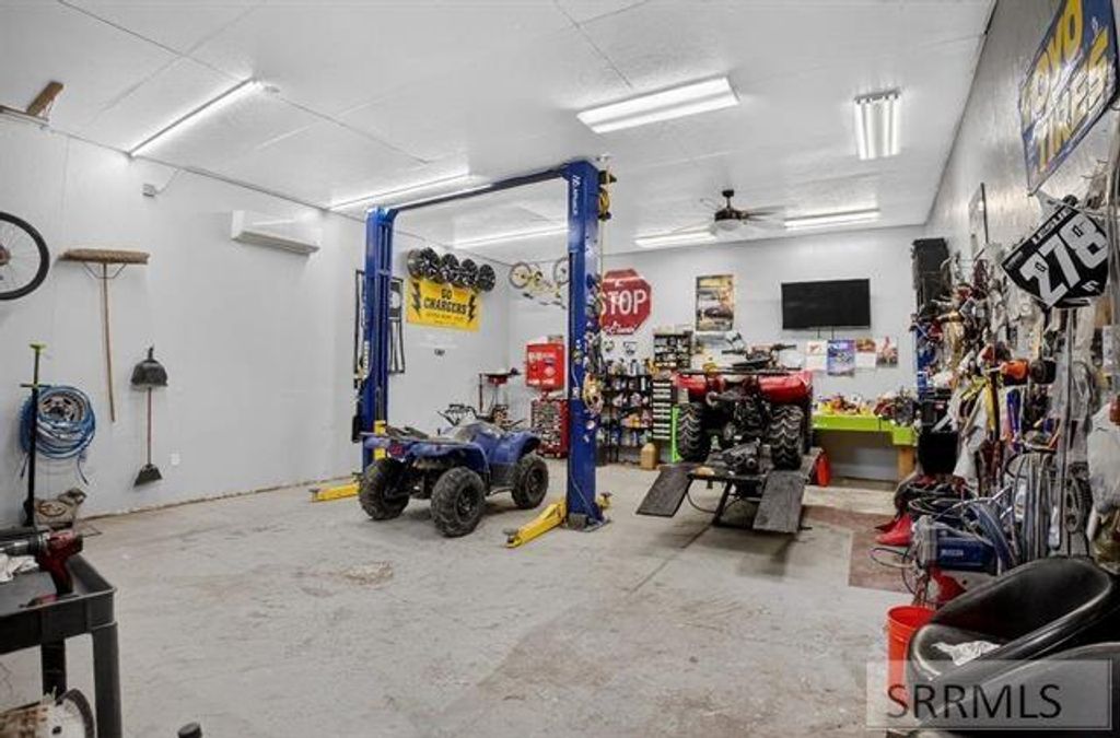 Image 39 of property listing at 3929 Rast Road, American Falls, ID 83211