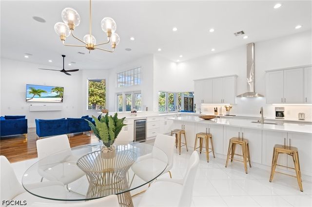 4090 W Gulf DR, Sanibel, FL 33957