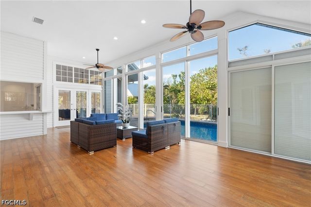 4090 W Gulf DR, Sanibel, FL 33957