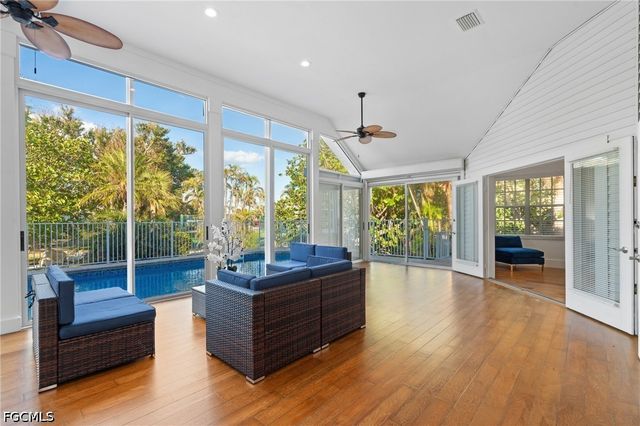 4090 W Gulf DR, Sanibel, FL 33957