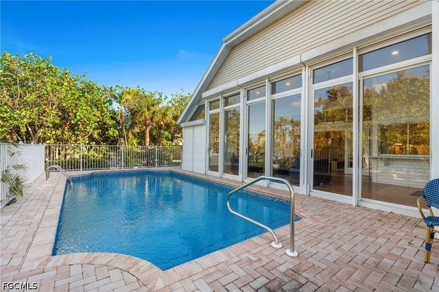 4090 W Gulf DR, Sanibel, FL 33957