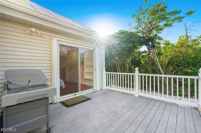 4090 W Gulf DR, Sanibel, FL 33957