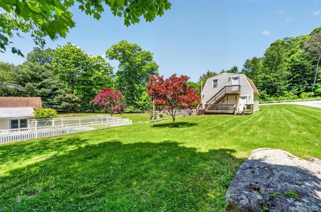 592 Long Pond Road, Mahopac, NY 10541