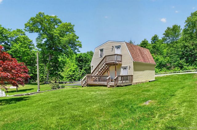 592 Long Pond Road, Mahopac, NY 10541