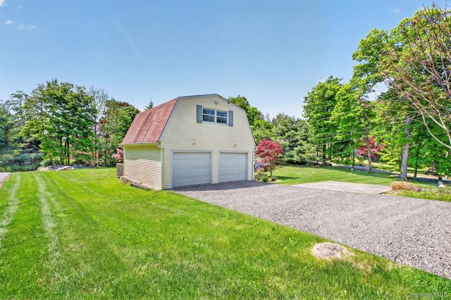 592 Long Pond Road, Mahopac, NY 10541