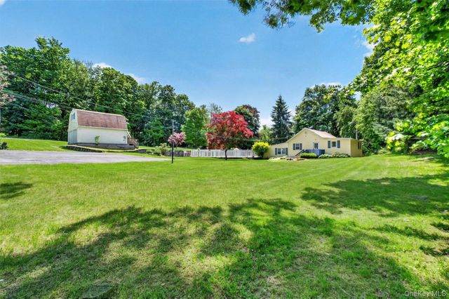 592 Long Pond Road, Mahopac, NY 10541